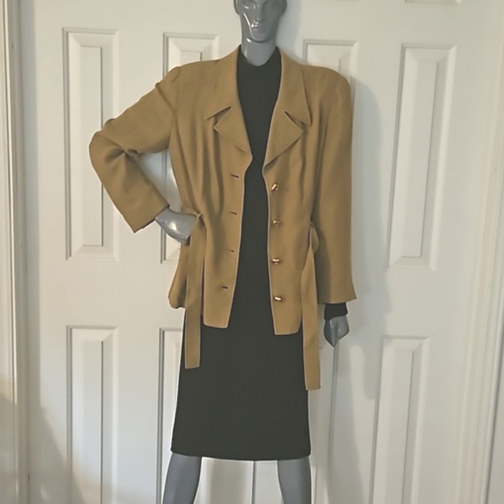 VINTAGE FENDI blazer belted jacket Sz 8 100% Authentic WOOL blend - Picture 5 of 9